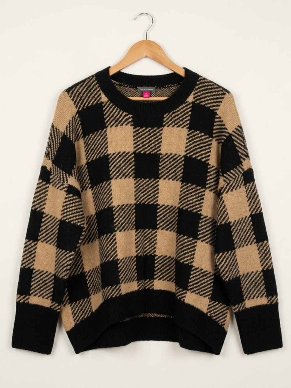 Vince Camuto Buffalo Check Plaid Crewneck Sweater Large Tan Black Cozy Aesthetic